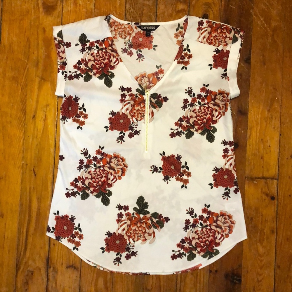 Express women’s small floral top-S